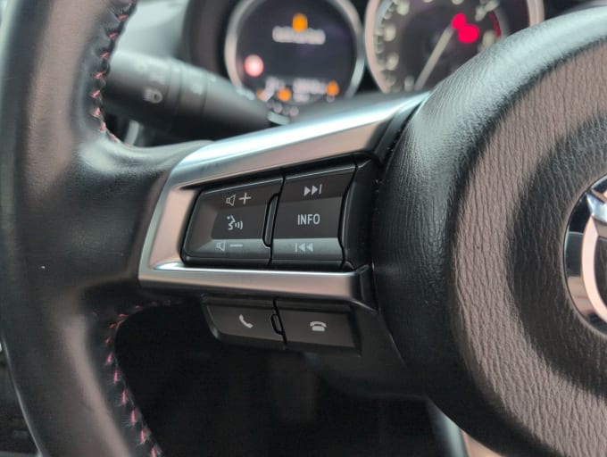 2025 Mazda 121