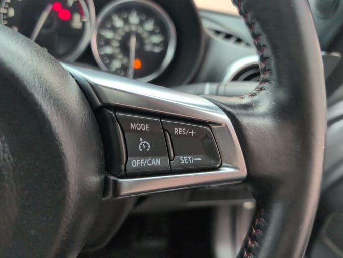 2025 Mazda 121