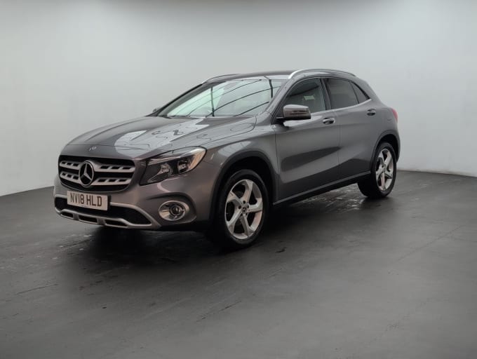 2025 Mercedes-benz 180