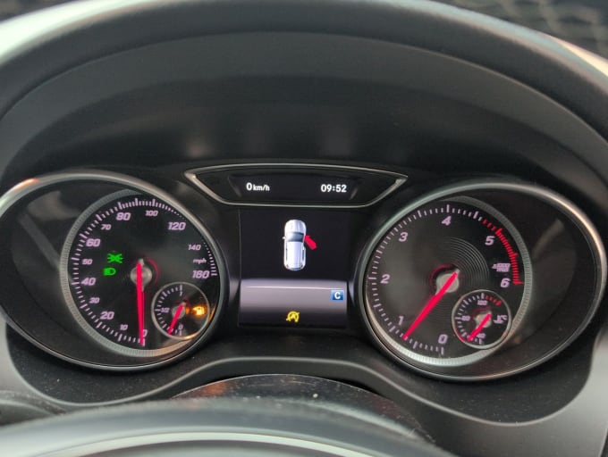 2025 Mercedes-benz 180