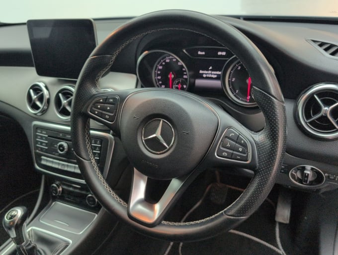 2025 Mercedes-benz 180