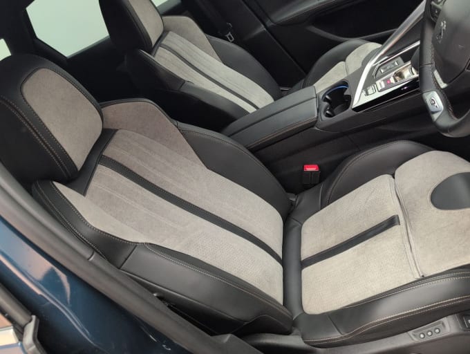 2025 Peugeot 3008