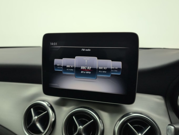 2025 Mercedes-benz 180