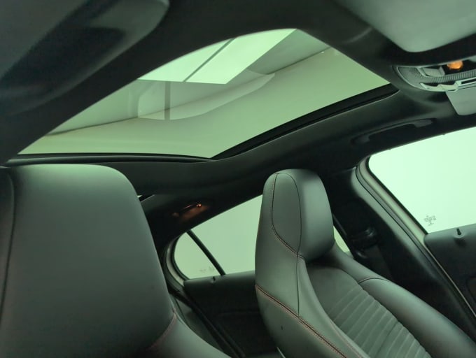 2025 Mercedes-benz 180