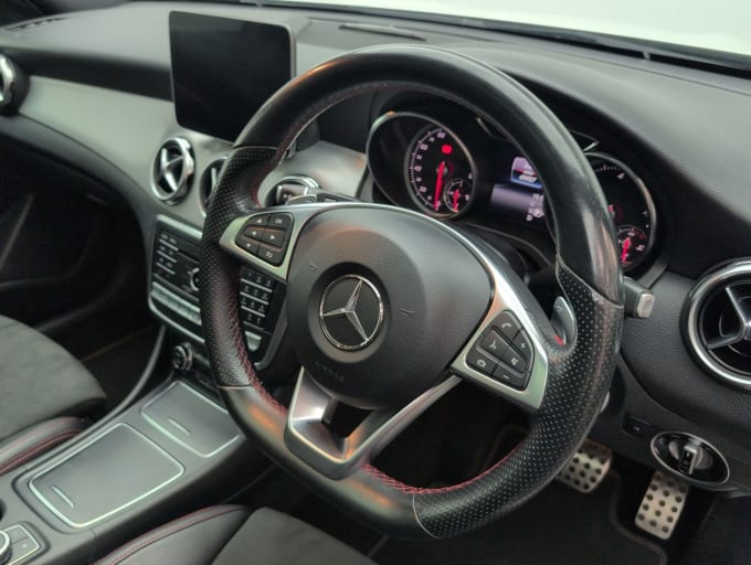 2025 Mercedes-benz 180