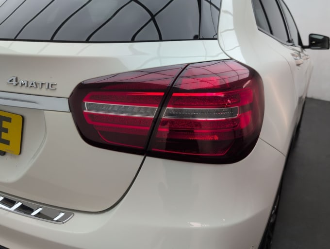 2025 Mercedes-benz 180