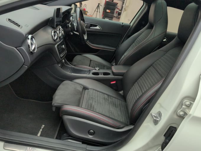 2025 Mercedes-benz 180
