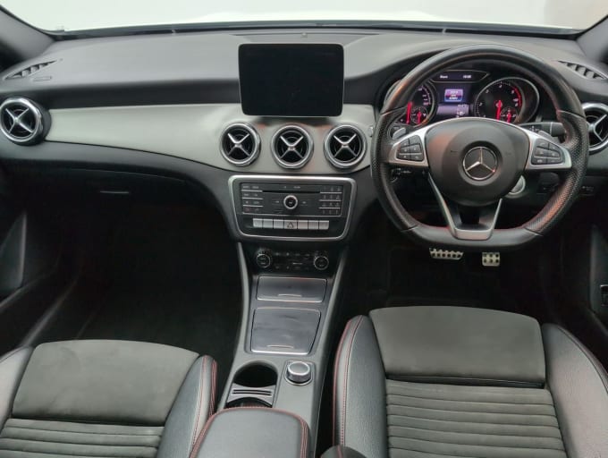 2025 Mercedes-benz 180