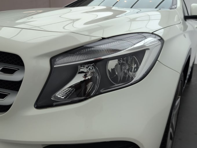 2025 Mercedes-benz 180