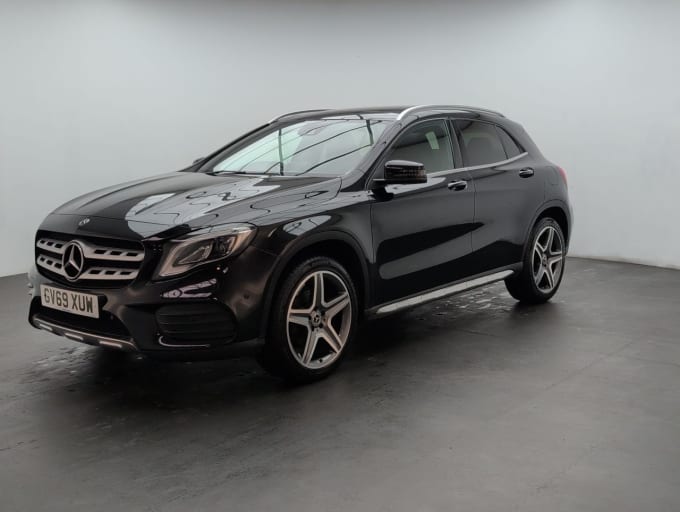 2025 Mercedes-benz 180