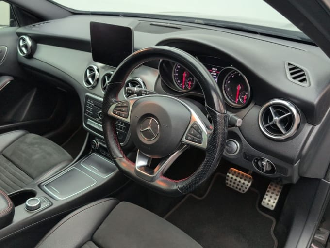2025 Mercedes-benz 180
