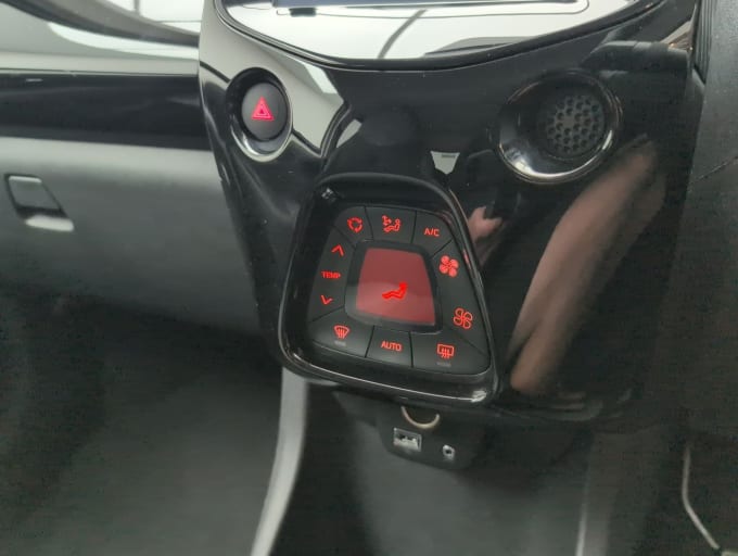 2025 Peugeot 108