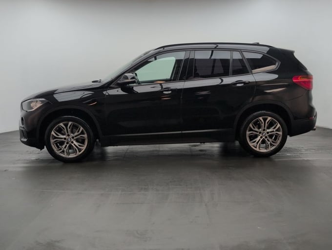 2025 BMW X1