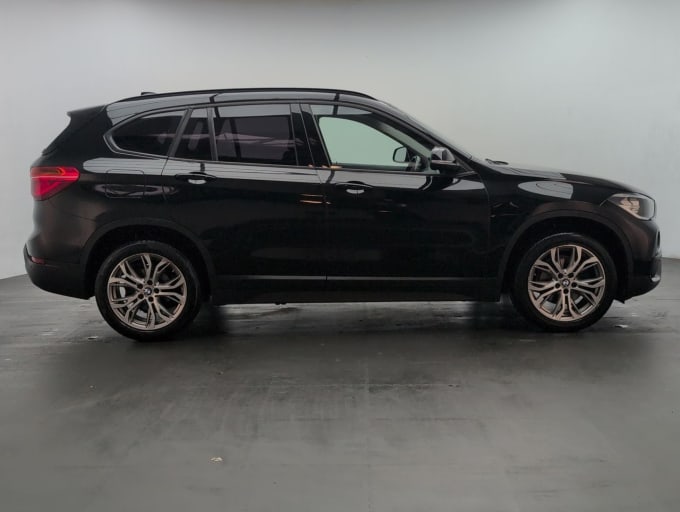 2025 BMW X1