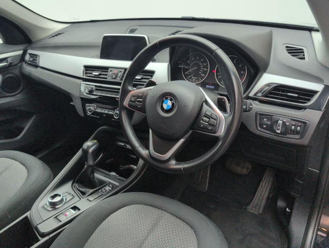 2025 BMW X1