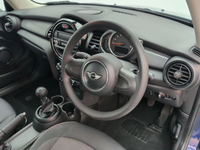 2025 Mini Hatch