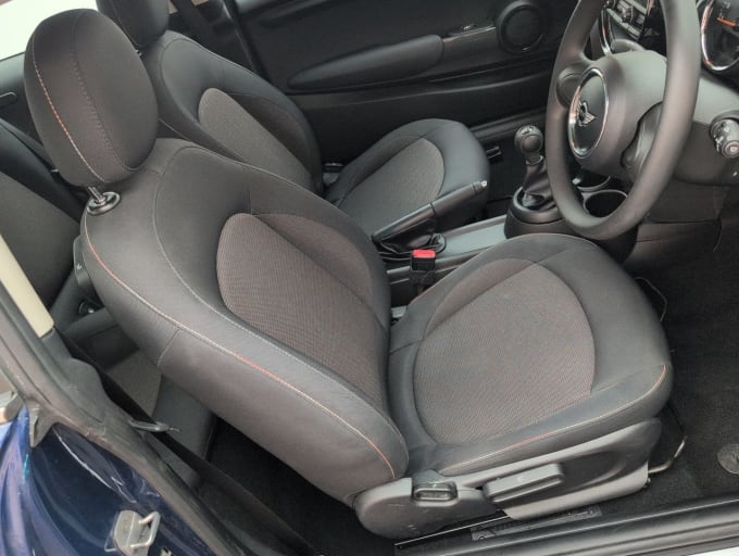 2025 Mini Hatch