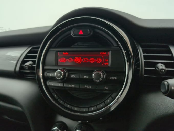 2025 Mini Hatch