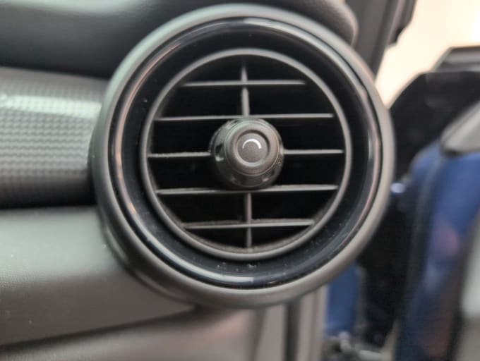 2025 Mini Hatch