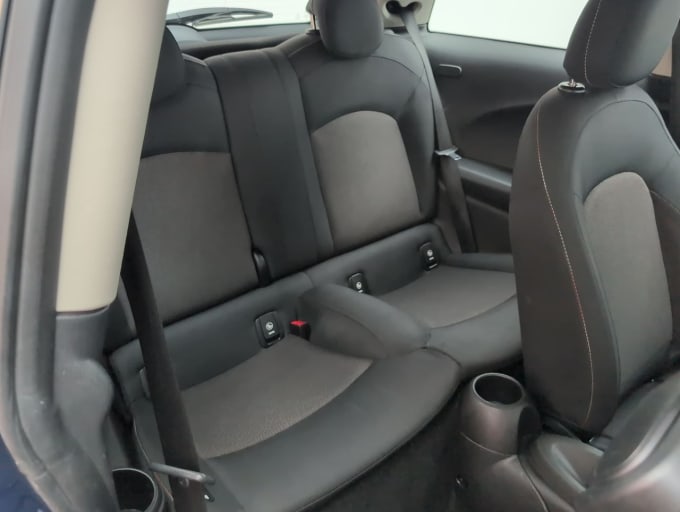 2025 Mini Hatch