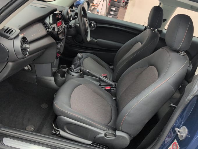 2025 Mini Hatch