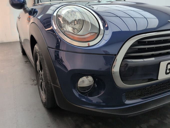 2025 Mini Hatch