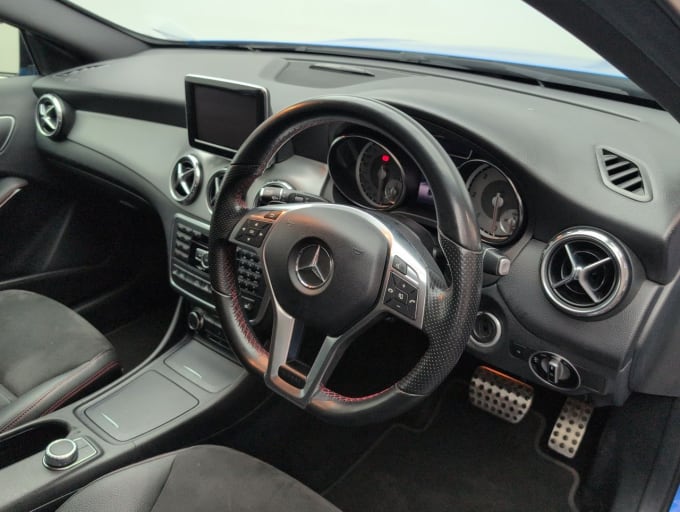 2025 Mercedes-benz 180