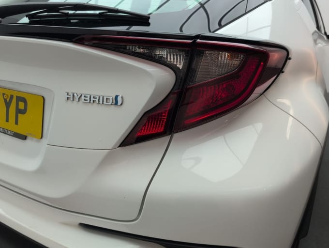 2025 Toyota C-hr