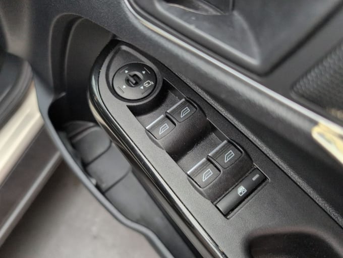 2025 Ford B-max