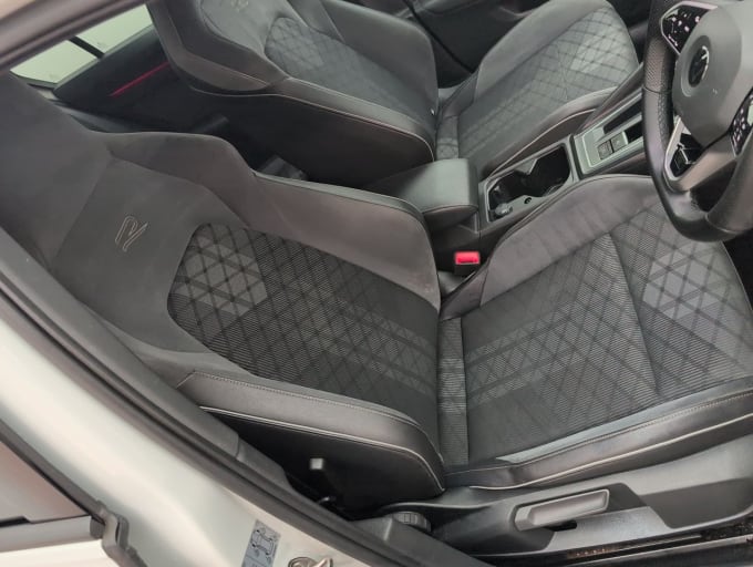2025 Volkswagen Golf