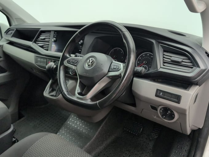 2025 Volkswagen Transporter