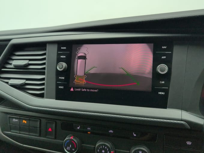 2025 Volkswagen Transporter