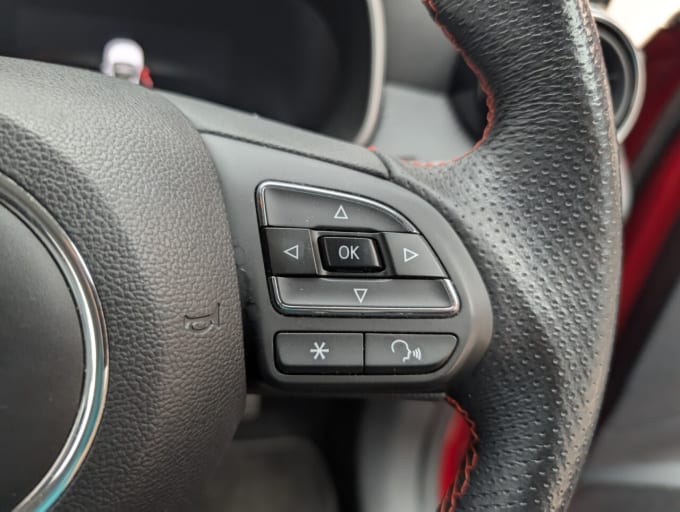 2025 Mg Mg Zs