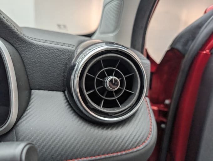 2025 Mg Mg Zs