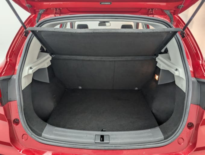 2025 Mg Mg Zs