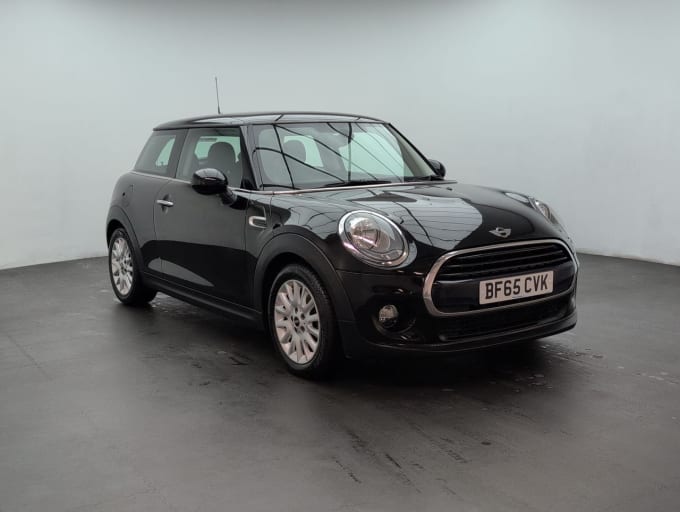 2025 Mini Hatch