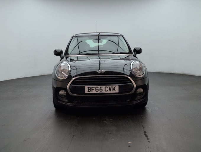 2025 Mini Hatch