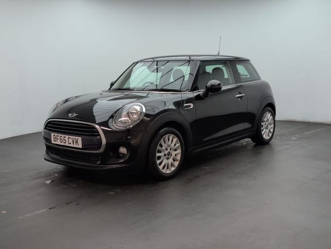 2025 Mini Hatch