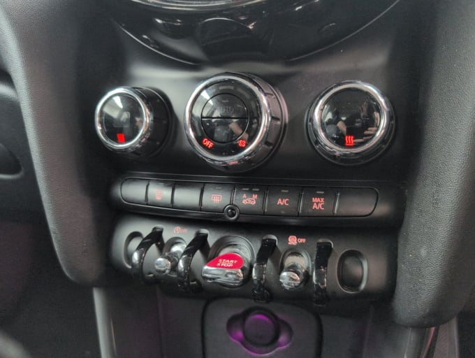 2025 Mini Hatch
