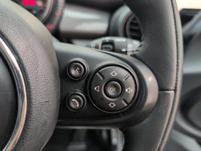2025 Mini Hatch