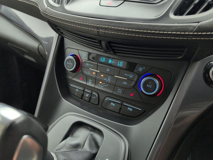 2025 Ford Kuga