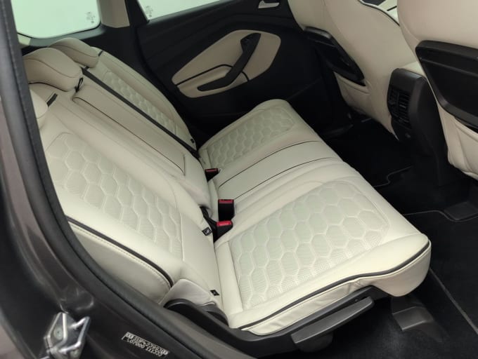 2025 Ford Kuga