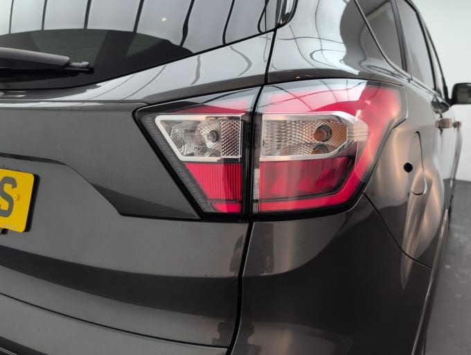 2025 Ford Kuga