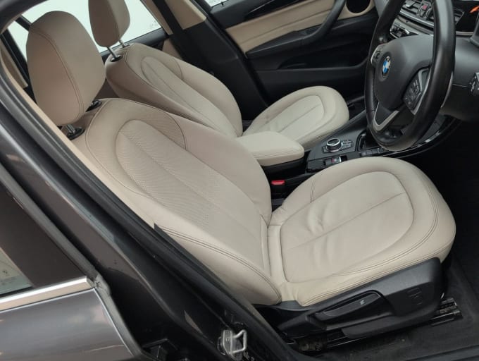 2025 BMW X1
