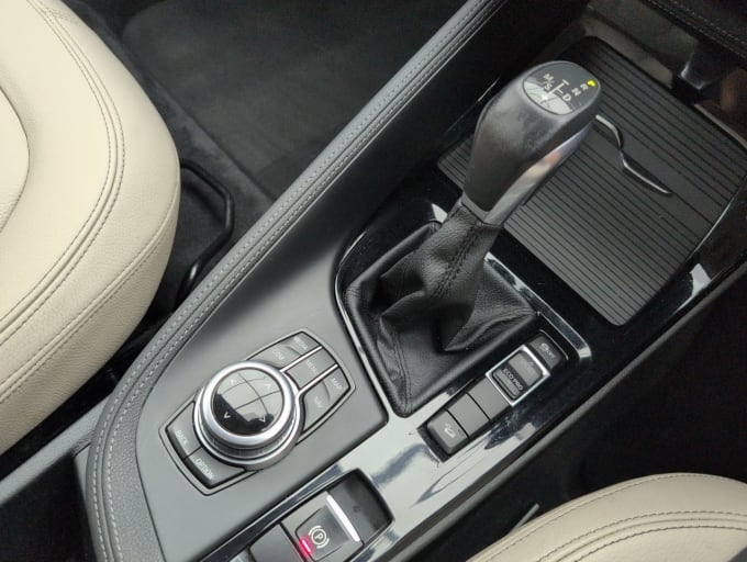 2025 BMW X1