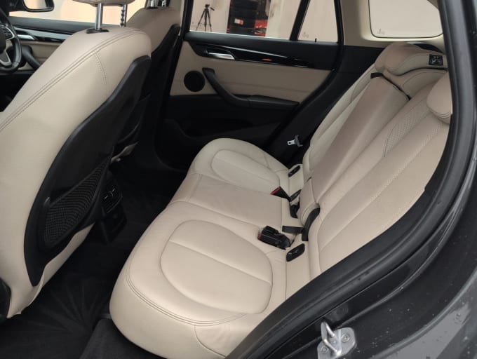 2025 BMW X1