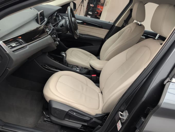 2025 BMW X1