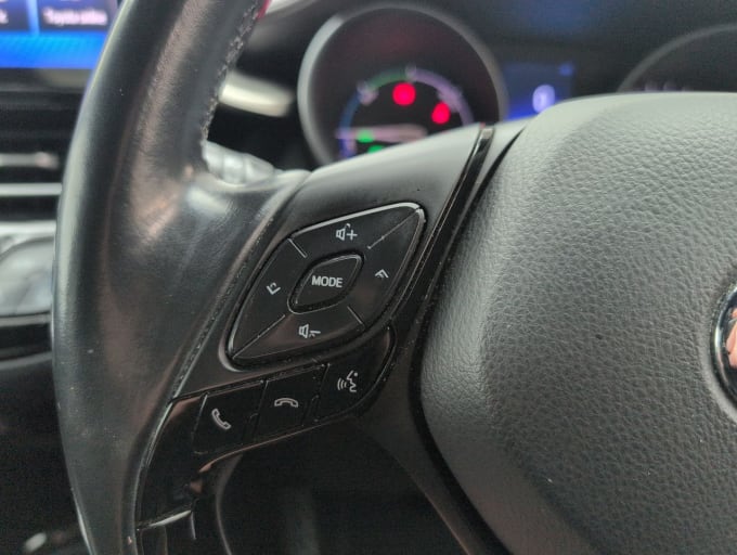 2025 Toyota C-hr