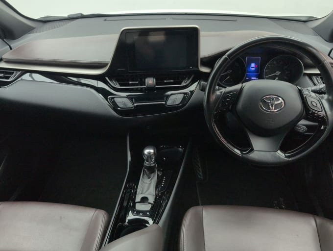 2025 Toyota C-hr