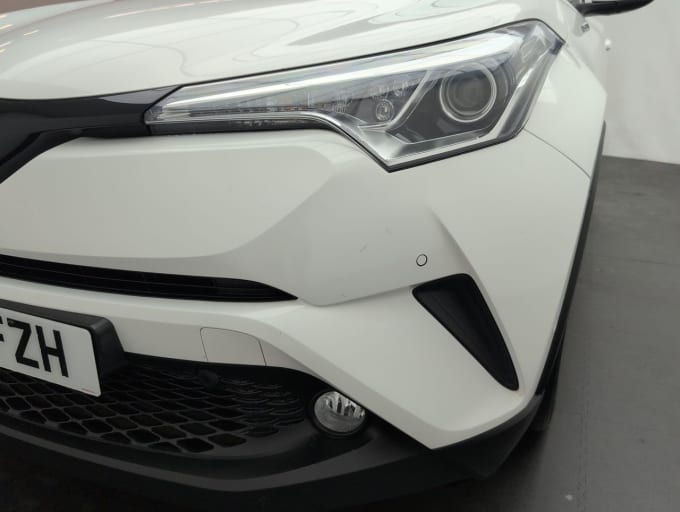 2025 Toyota C-hr
